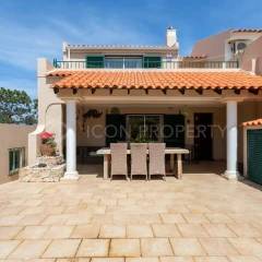 By the Beach – 3 Bedroom End Terrace Linked Villa with Communal Pool