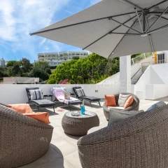 3 Bedroom Penthouse Apartment with Large Roof Terrace in the Centre of  'Old Town' Albufeira